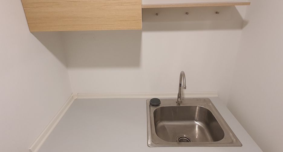 For rent 1 bed condo in Mueang Samut Prakan, Samut Prakan