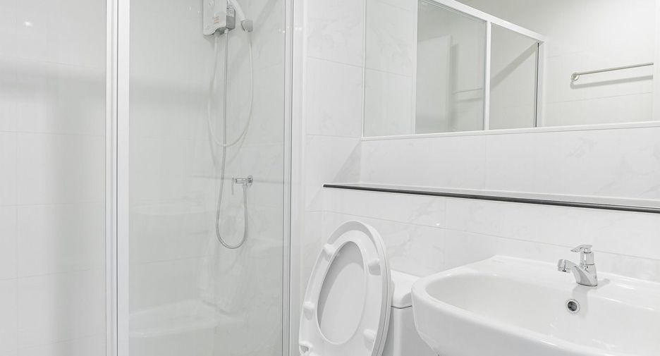 For rent 1 bed condo in Sai Mai, Bangkok