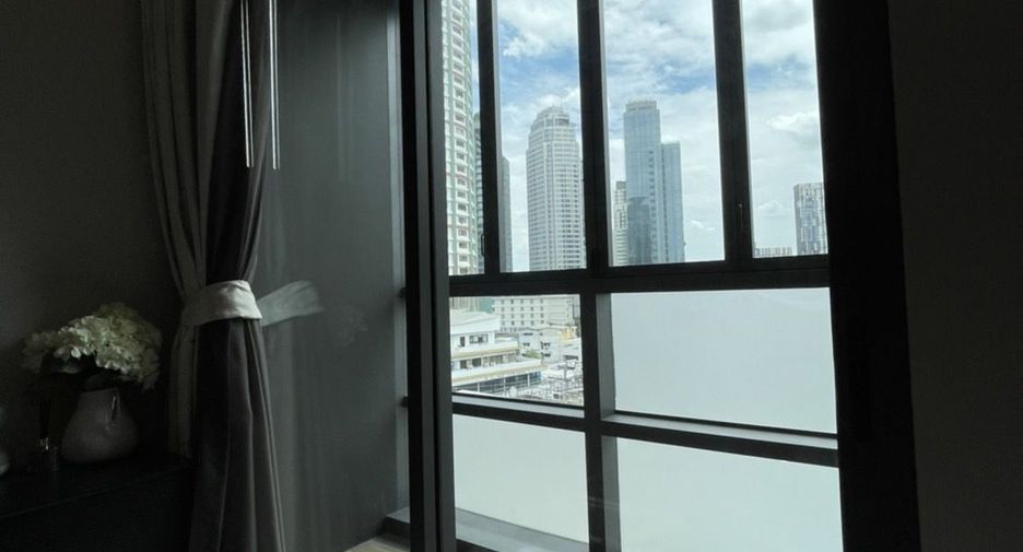 For rent 1 bed condo in Watthana, Bangkok