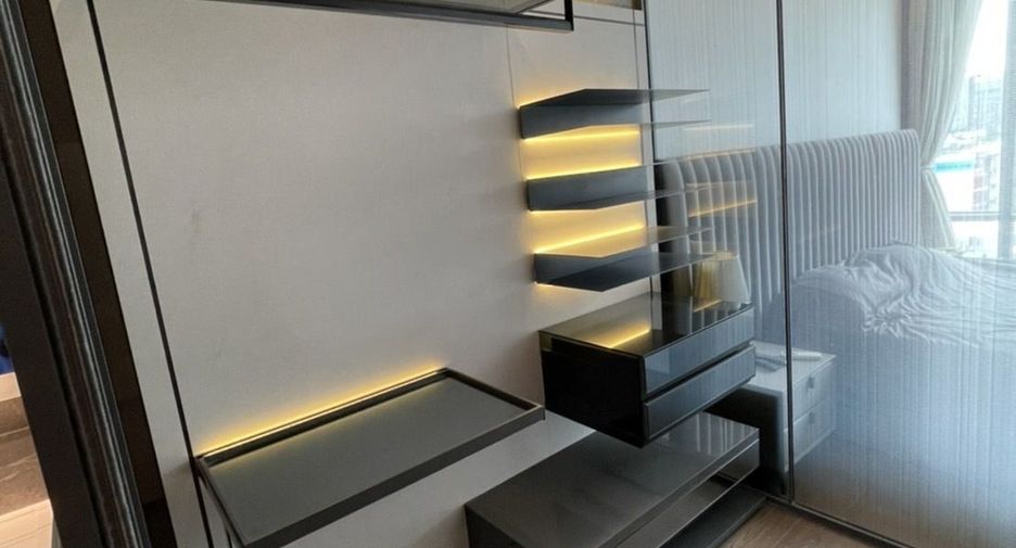 For rent 1 bed condo in Watthana, Bangkok