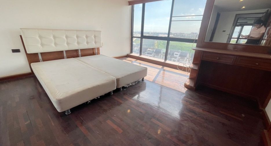 For sale 2 bedrooms condo in Bang Phli, Samut Prakan