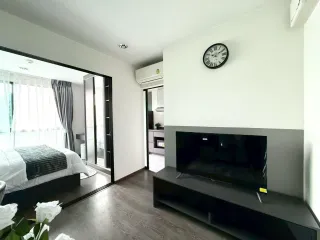 For sale 1 bed condo in Wang Thonglang, Bangkok