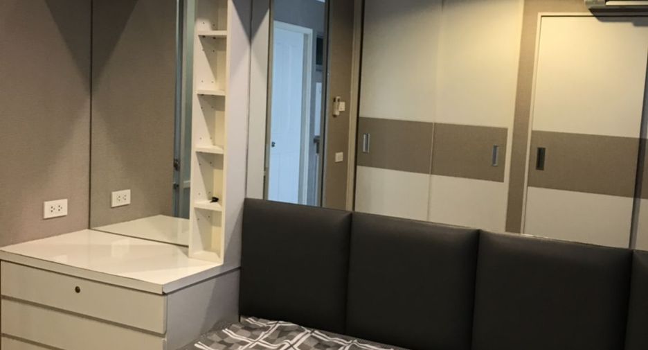 Condo en alquiler de 1 habitaciones en Bang Phlat, Bangkok