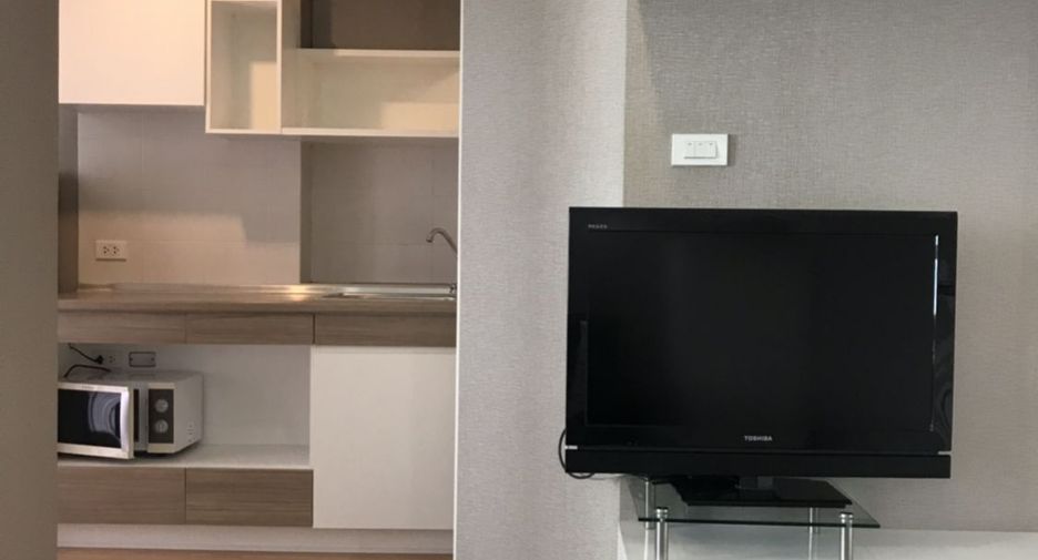 Condo en alquiler de 1 habitaciones en Bang Phlat, Bangkok