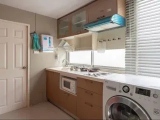 Condo en venta de 2 habitaciones en Khan Na Yao, Bangkok