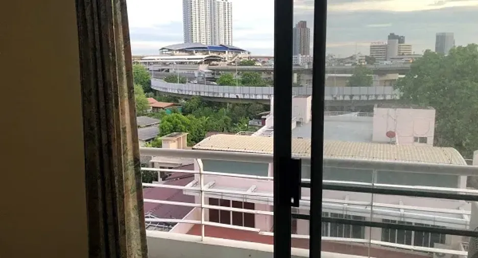 For rent studio condo in Phasi Charoen, Bangkok
