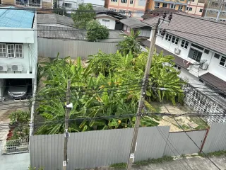 Grundstück zum Kauf in Bang Kapi, Bangkok