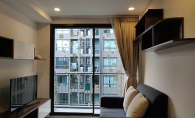 Condo en venta de 2 habitaciones en Phra Khanong, Bangkok
