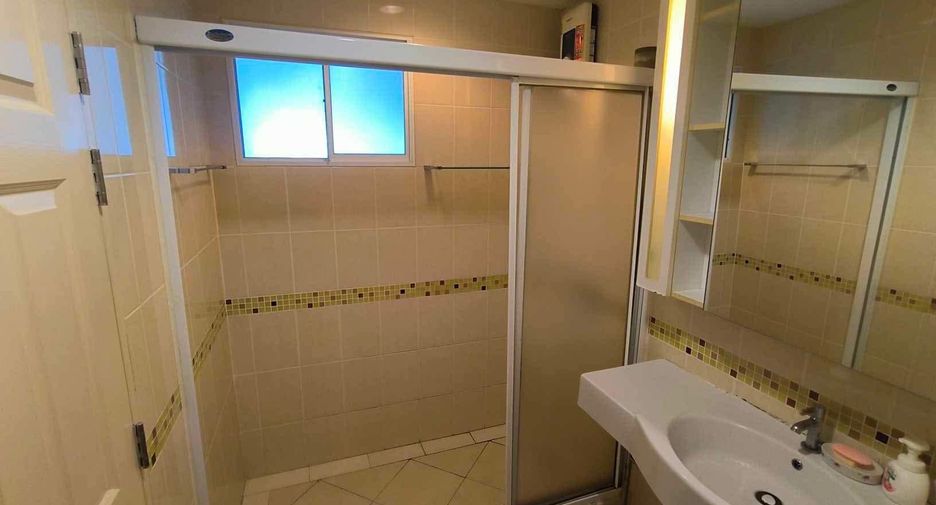 Wohnung zur Miete mit 1 Zimmer in Thon Buri, Bangkok