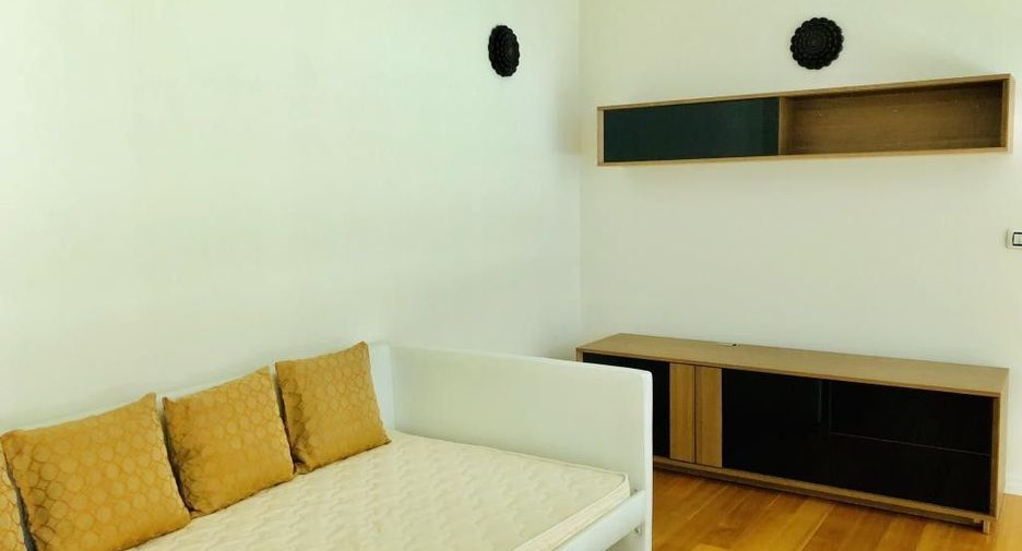 For sale and for rent 3 bedrooms condo in Sathon, Bangkok