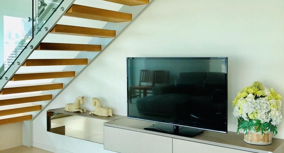 For sale and for rent 3 bedrooms condo in Sathon, Bangkok