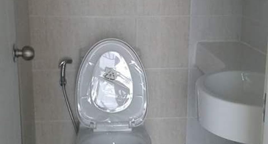 Wohnung zur Miete mit 1 Zimmer in Chom Thong, Bangkok