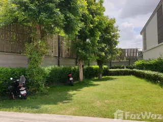 For rent 3 bedrooms townhouse in Khan Na Yao, Bangkok