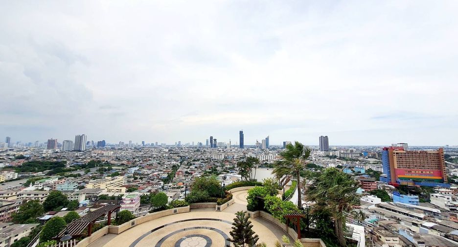 For sale 3 bedrooms condo in Bang Kho Laem, Bangkok