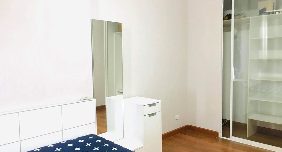 For rent 1 bed condo in Thon Buri, Bangkok