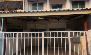 For rent 3 bedrooms townhouse in Sai Mai, Bangkok