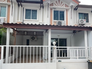 For Rent 3 Bedroom Townhouse In Khlong Sam Wa, Bangkok