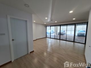 For rent 1 bed retail Space in Phra Khanong, Bangkok