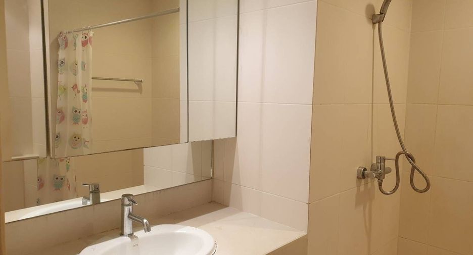 For rent studio condo in Huai Khwang, Bangkok