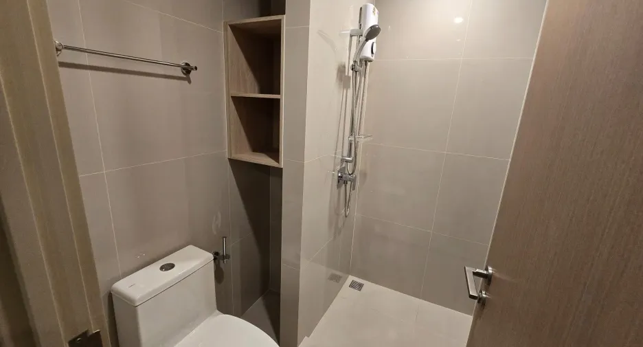 For rent studio condo in Bang Phli, Samut Prakan