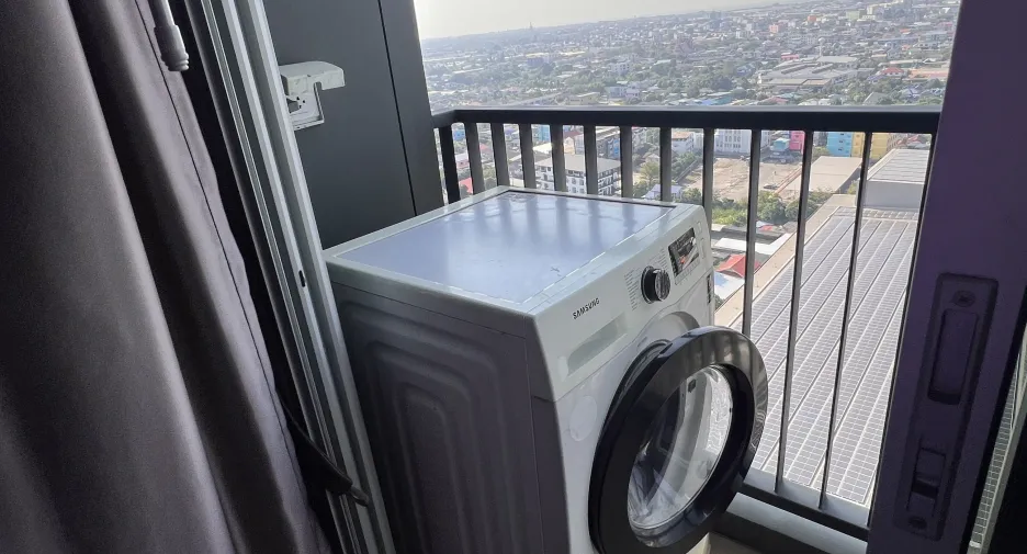 For sale 2 bedrooms condo in Mueang Samut Prakan, Samut Prakan