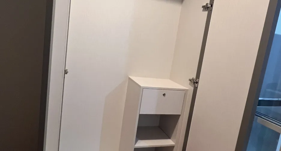 For sale 2 bedrooms condo in Mueang Samut Prakan, Samut Prakan