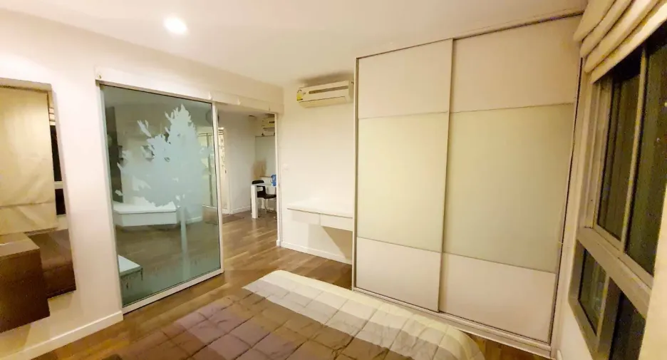 For sale and for rent 1 bed condo in Phra Khanong, Bangkok