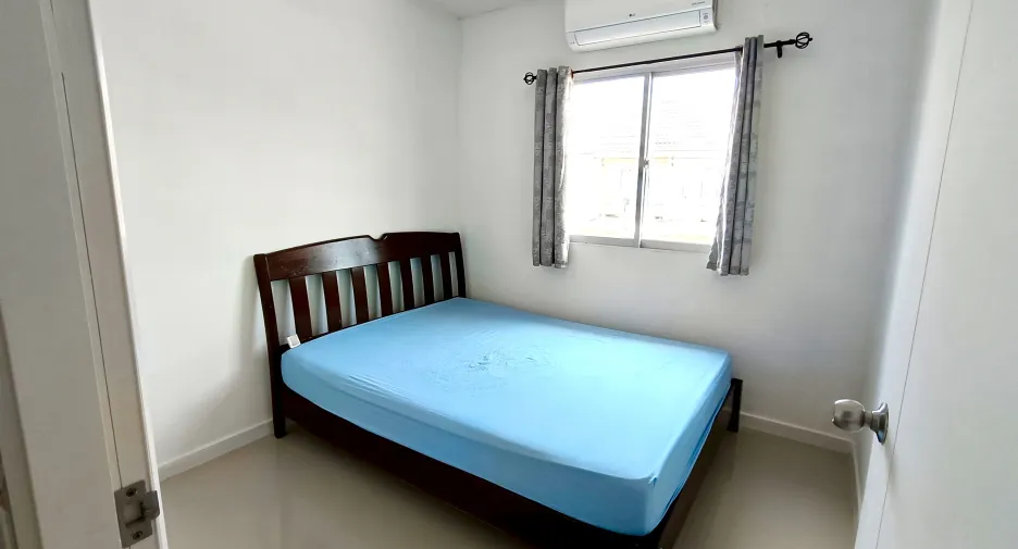 For rent 3 bedrooms townhouse in Mueang Samut Prakan, Samut Prakan
