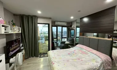 À louer studio condo à Huai Khwang, Bangkok