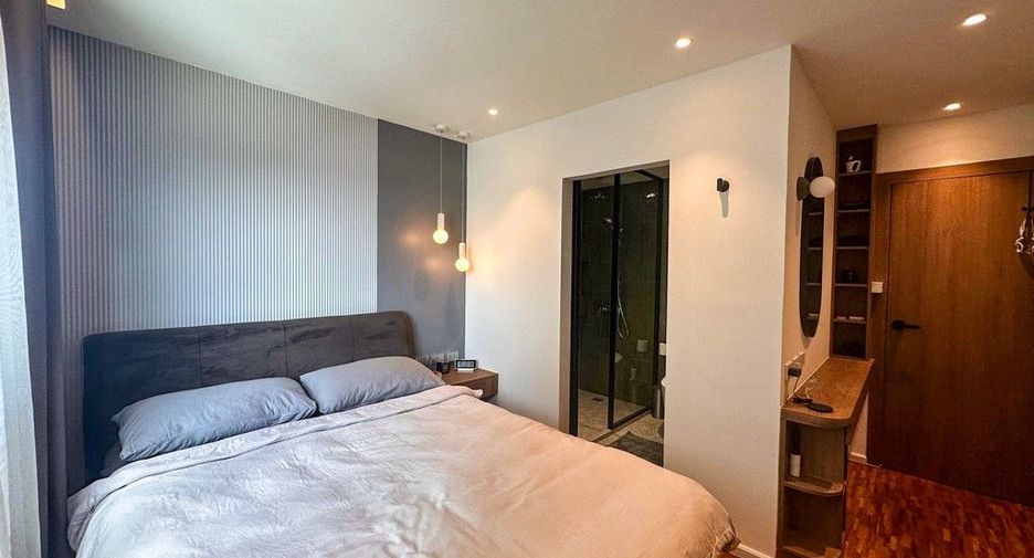 For sale 2 bedrooms condo in Yan Nawa, Bangkok