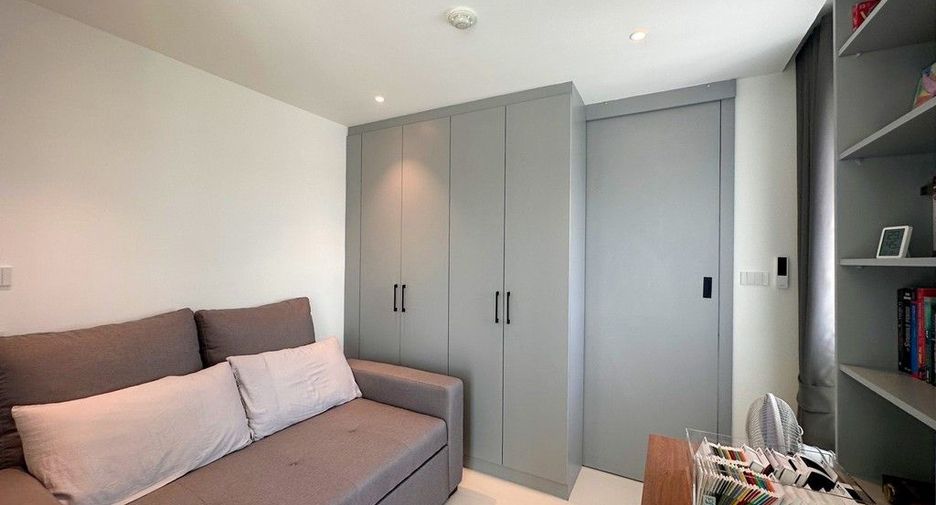 For sale 2 bedrooms condo in Yan Nawa, Bangkok
