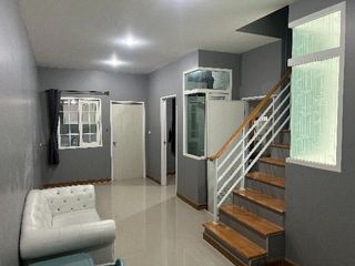 Reihenhaus zum Kauf mit 3 Zimmer in Chom Thong, Bangkok