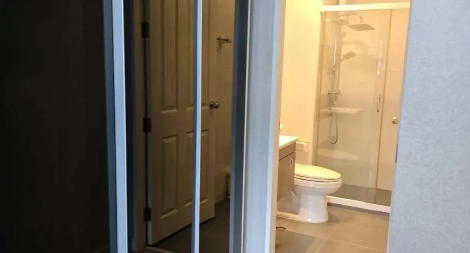 For sale 1 bed condo in Phra Khanong, Bangkok