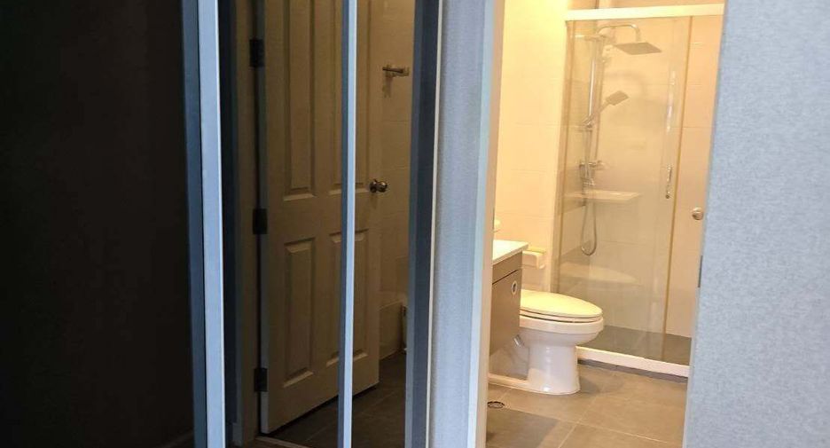 For sale 1 bed condo in Phra Khanong, Bangkok