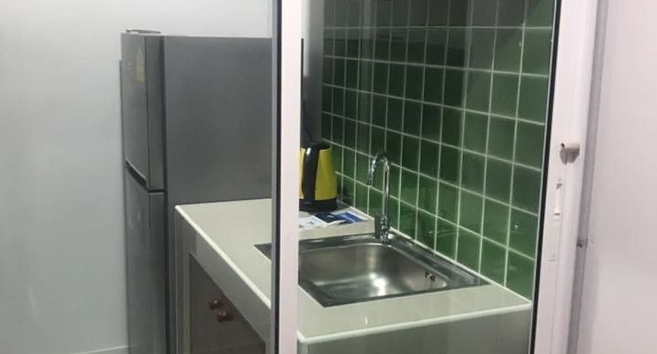 For rent studio condo in Phra Khanong, Bangkok