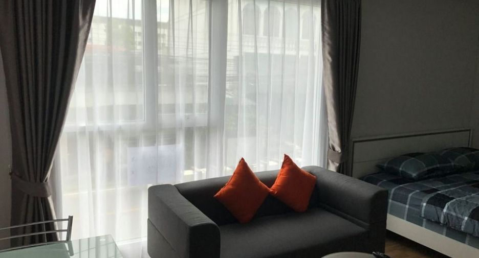 For rent studio condo in Phra Khanong, Bangkok