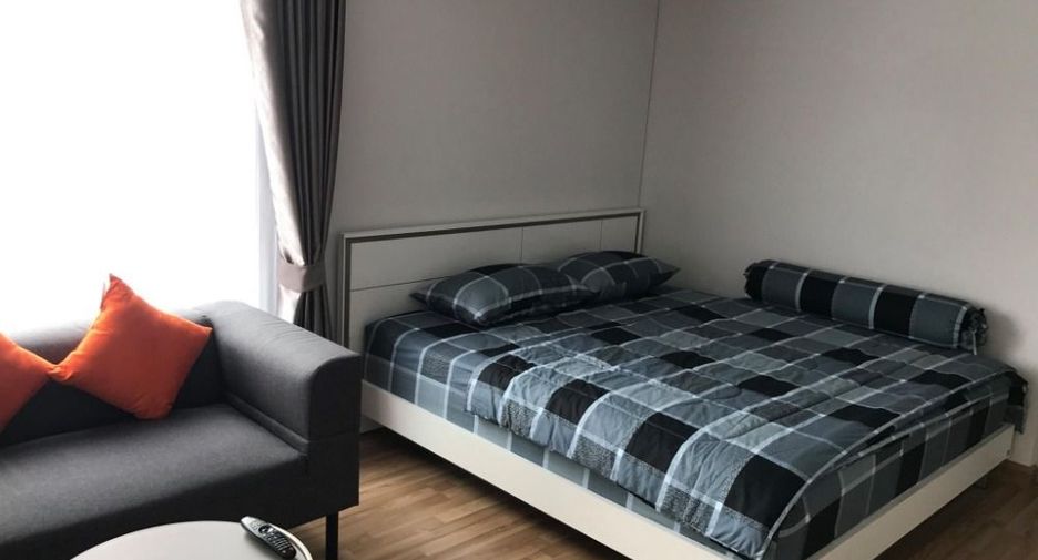 For rent studio condo in Phra Khanong, Bangkok