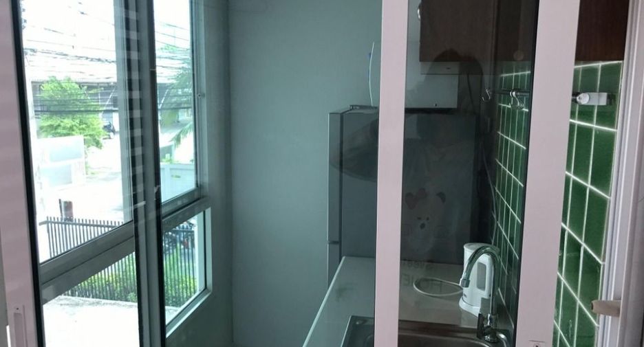 For rent studio condo in Phra Khanong, Bangkok
