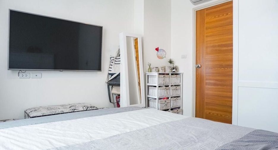For sale 1 bed condo in Mueang Samut Prakan, Samut Prakan