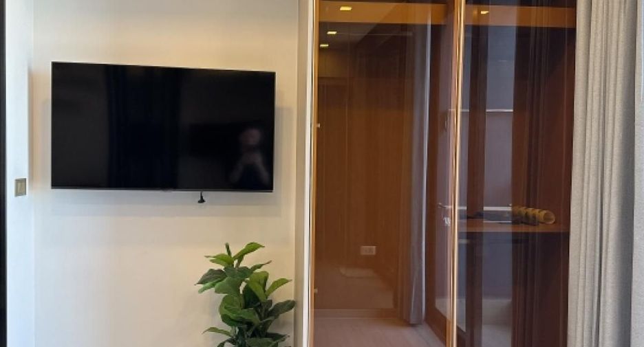 For sale スタジオ condo in Huai Khwang, Bangkok