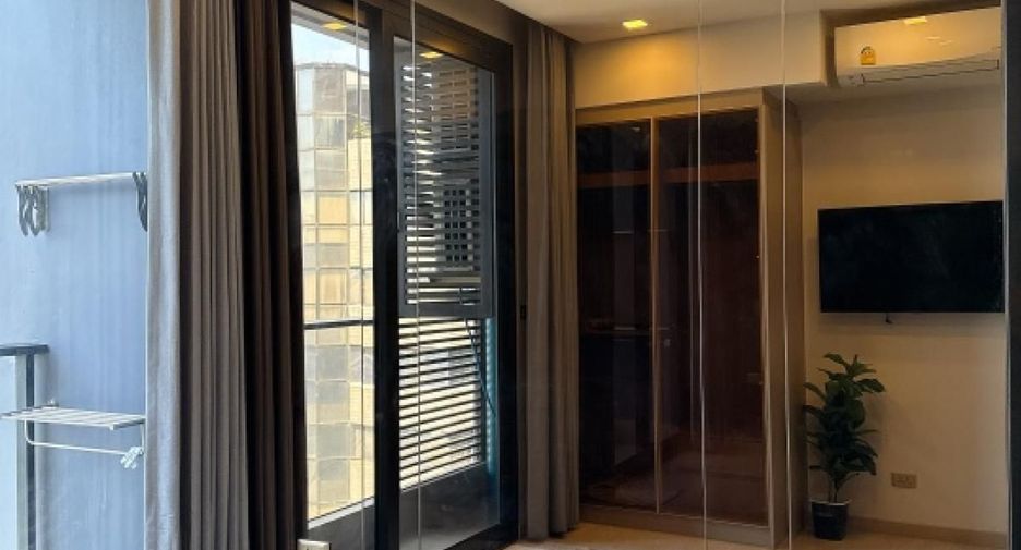 For sale スタジオ condo in Huai Khwang, Bangkok