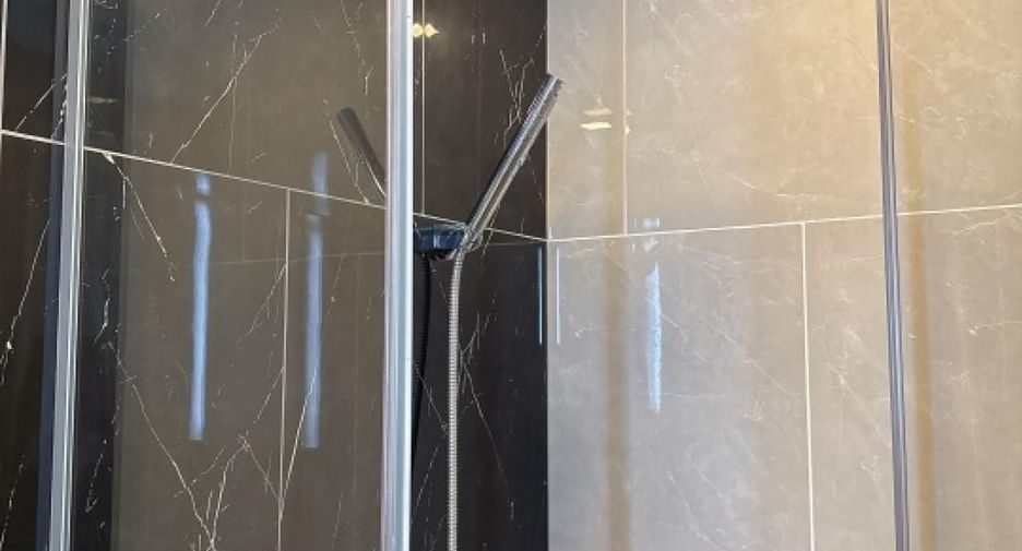 For sale スタジオ condo in Huai Khwang, Bangkok