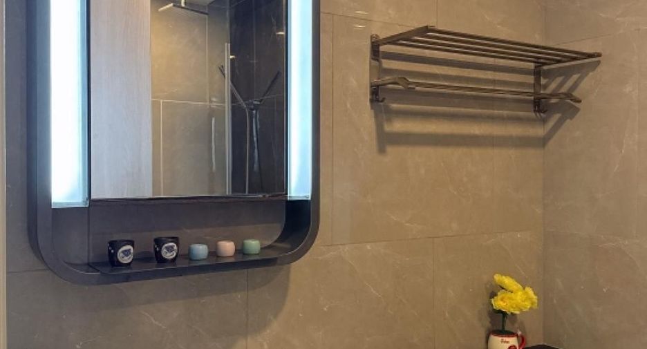 For sale スタジオ condo in Huai Khwang, Bangkok