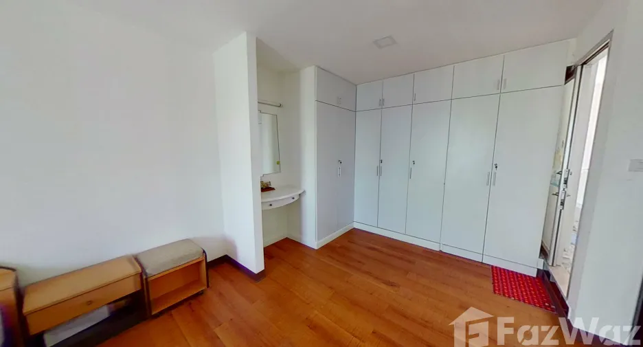 For sale and for rent 2 bedrooms condo in Yan Nawa, Bangkok