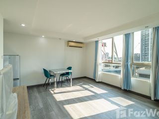 For sale 1 bed condo in Khlong Toei, Bangkok