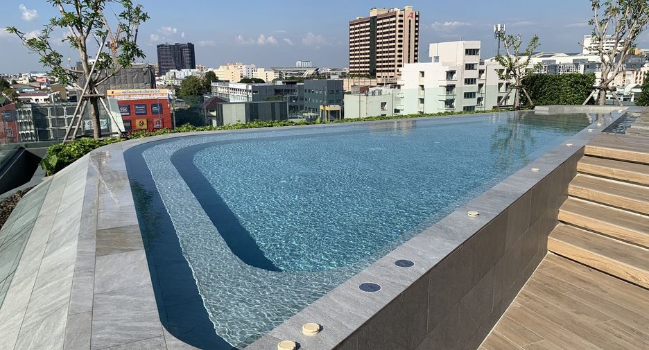 For sale 2 bedrooms condo in Bang Kapi, Bangkok