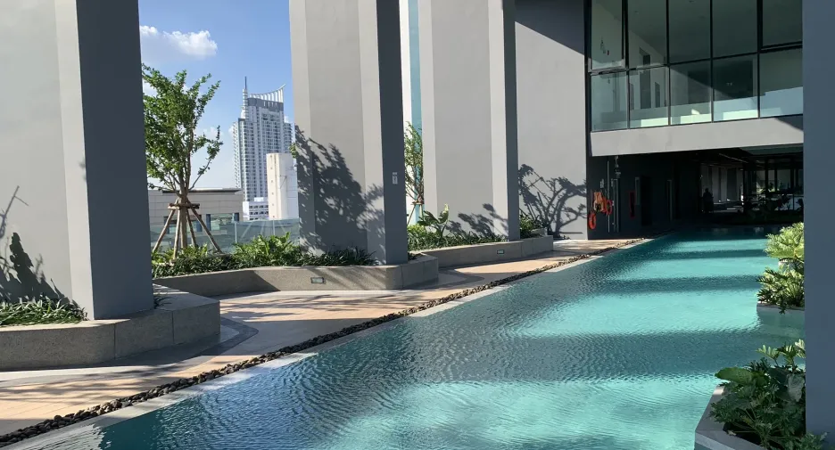 For sale 2 bedrooms condo in Bang Kapi, Bangkok