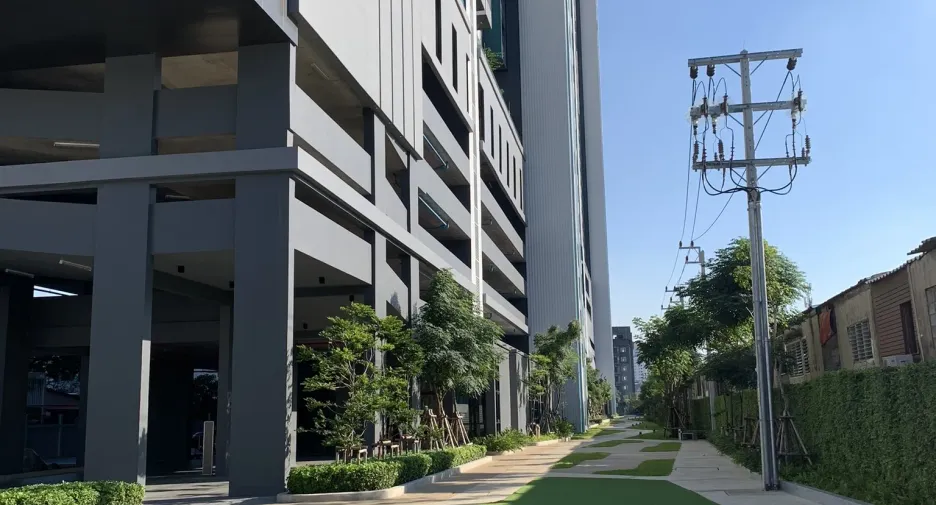 For sale 2 bedrooms condo in Bang Kapi, Bangkok