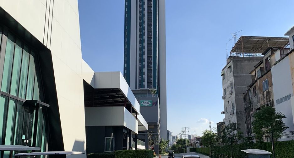 For sale 2 bedrooms condo in Bang Kapi, Bangkok