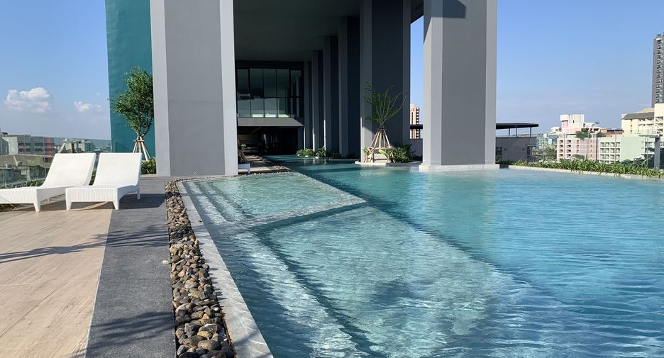 For sale 2 bedrooms condo in Bang Kapi, Bangkok